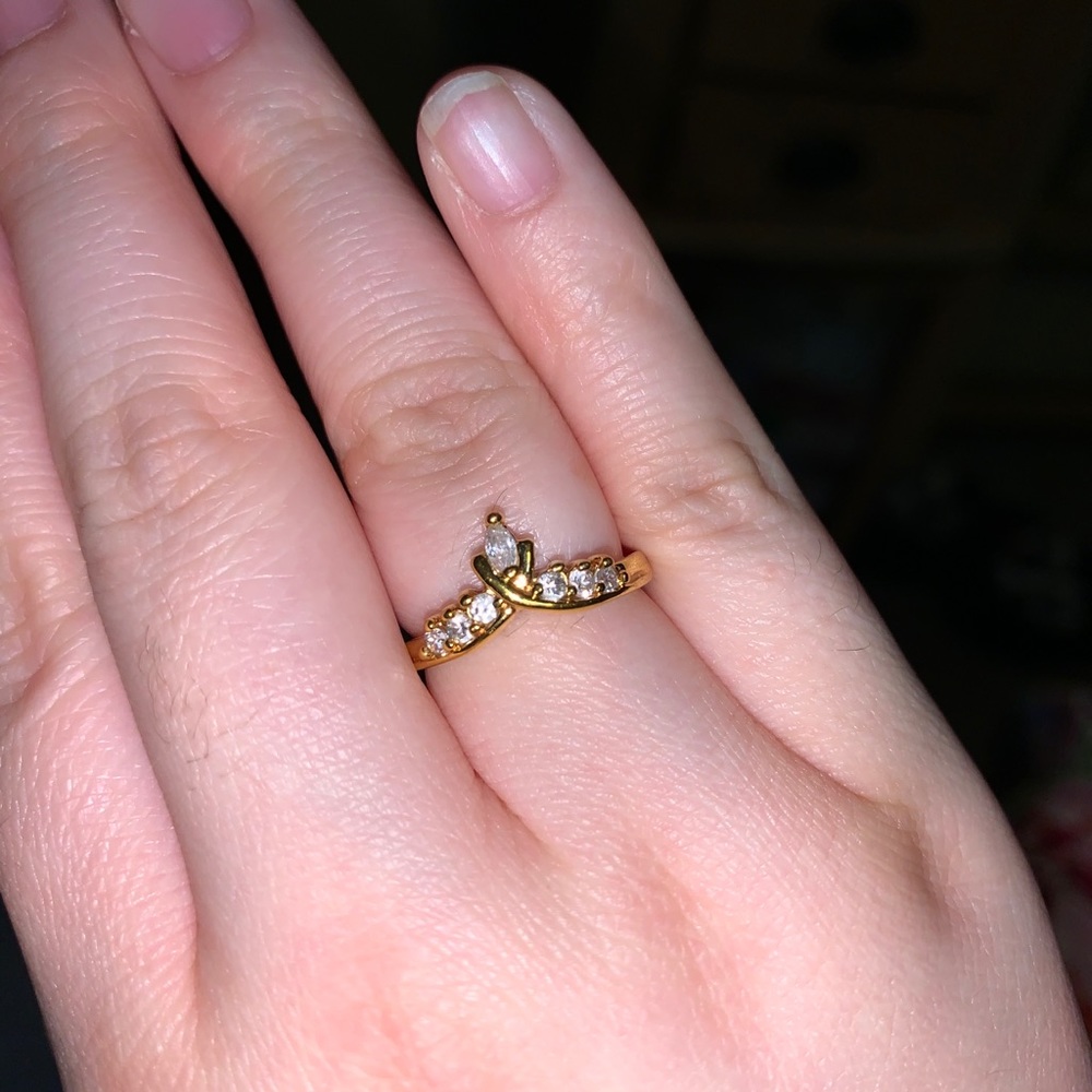 Beautiful gold princess ring with diamonds 💍❤️